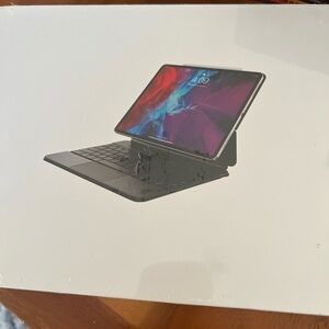 Magic P129 Keyboard Case for Tablet